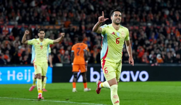 Hà Lan 2-2 Tây Ban Nha: Bước ngoặt hiệp hai; Cứu tinh Merino