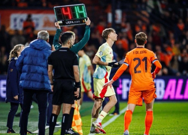 Sao Premier League ra mắt ấn tượng ở tuyển Tây Ban Nha