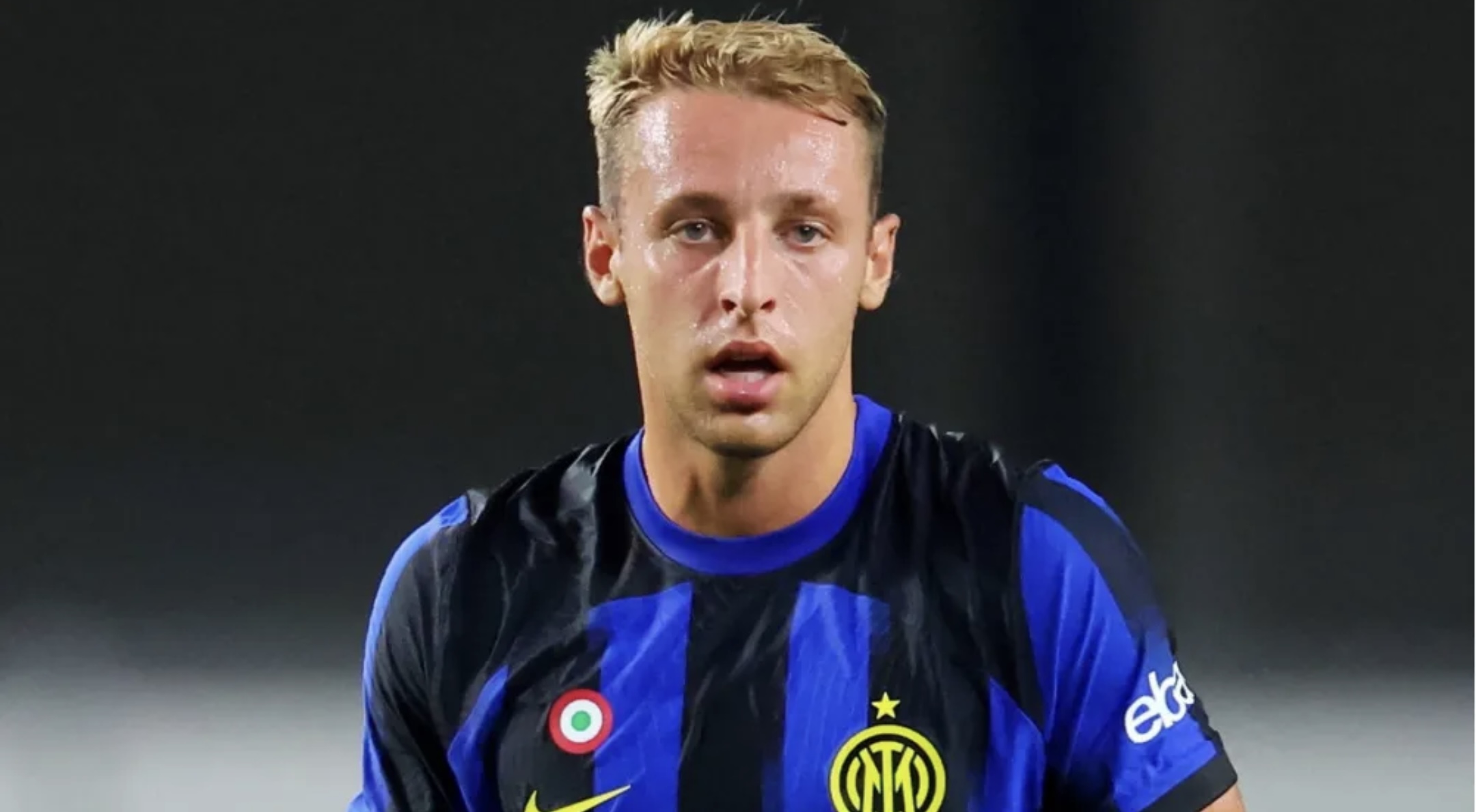 Trò cưng của HLV Spalletti chật vật tìm chỗ đứng tại Inter Milan