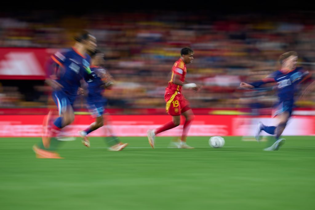 “Yamal đừng nên bận tâm đến lời nói của một cựu cầu thủ đã trở nên quá béo như tôi”