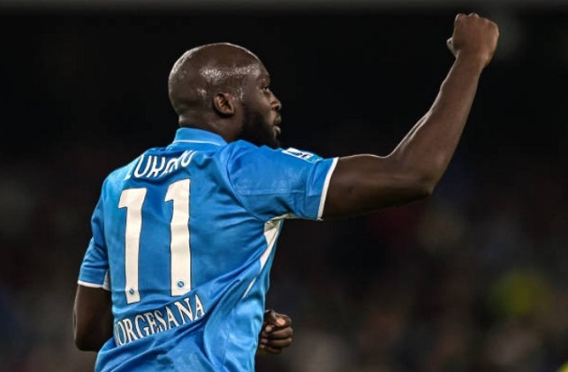 CHÍNH THỨC: Inter Milan nhận án phạt vì CĐV lăng mạ Lukaku