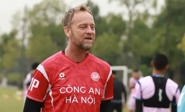 HLV Mano Polking bị cấm chỉ đạo trận CAHN gặp Ninh Bình