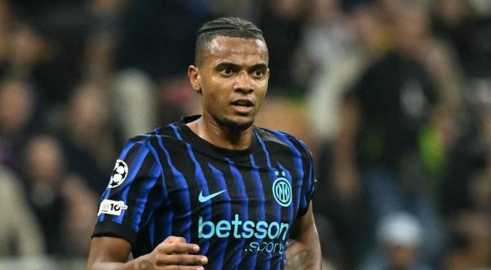 Inter Milan chốt mua đứt Manuel Akanji giá 15 triệu euro
